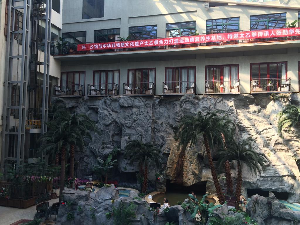 The Hot Spring Hotel Of The Hot Club Peking Exterior foto